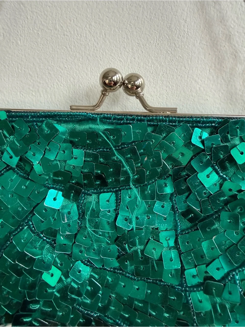 Apt. 9 Teal Sequin Clutch, Silver Kiss-Lock Frame, Chain Strap